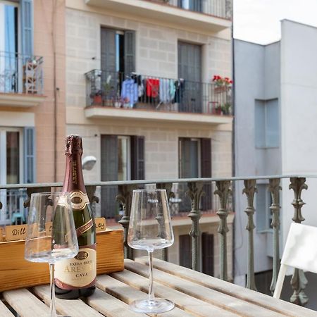 Aparteasy - Turo Park With Lovely Balcony Барселона Екстериор снимка