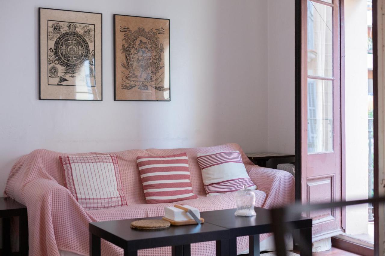 Aparteasy - Turo Park With Lovely Balcony Барселона Екстериор снимка