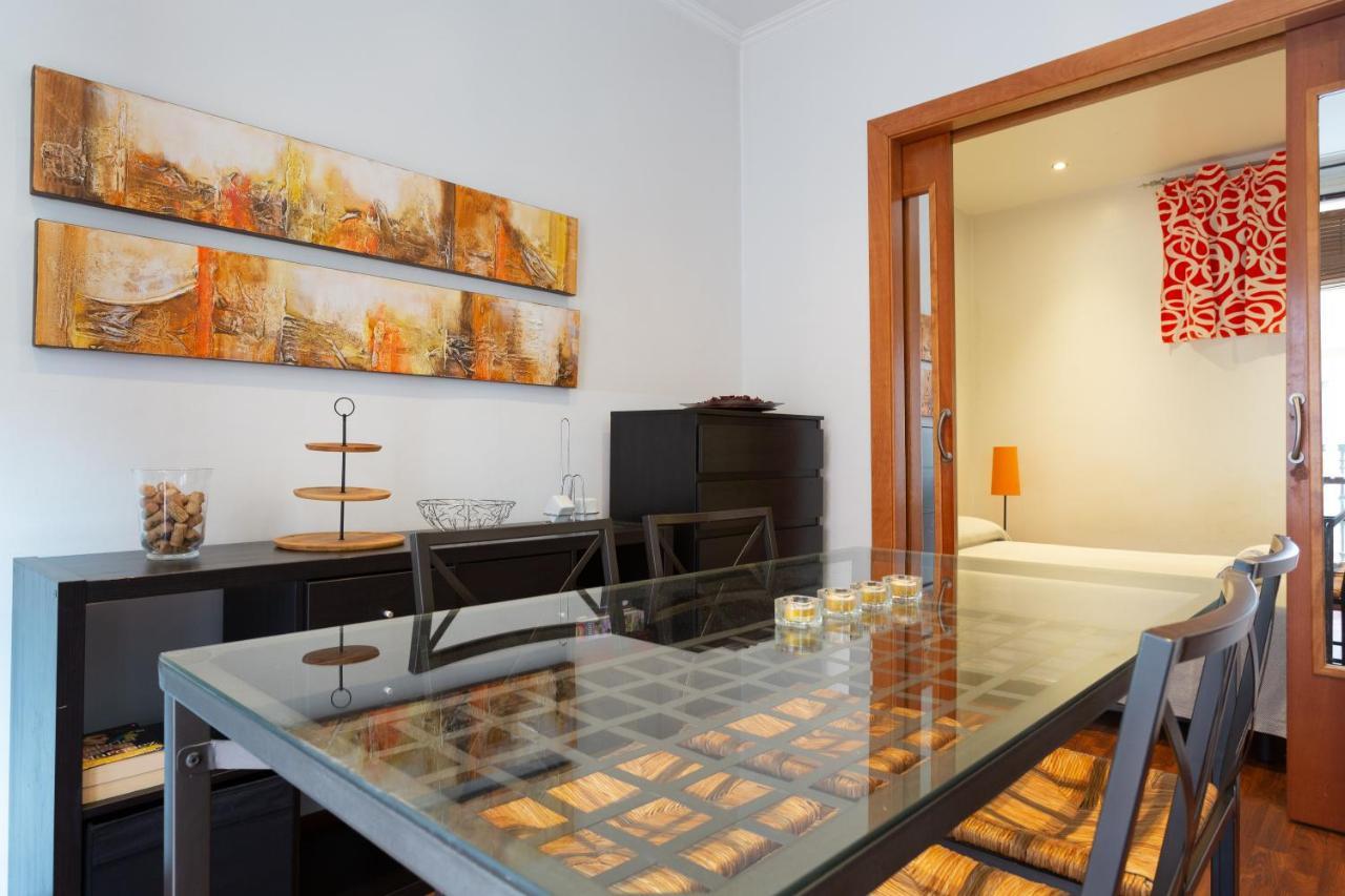 Aparteasy - Turo Park With Lovely Balcony Барселона Екстериор снимка
